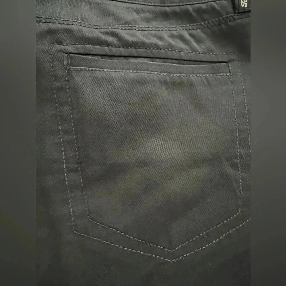 Tommy Bahama | men’s cotton pants. Size: 34